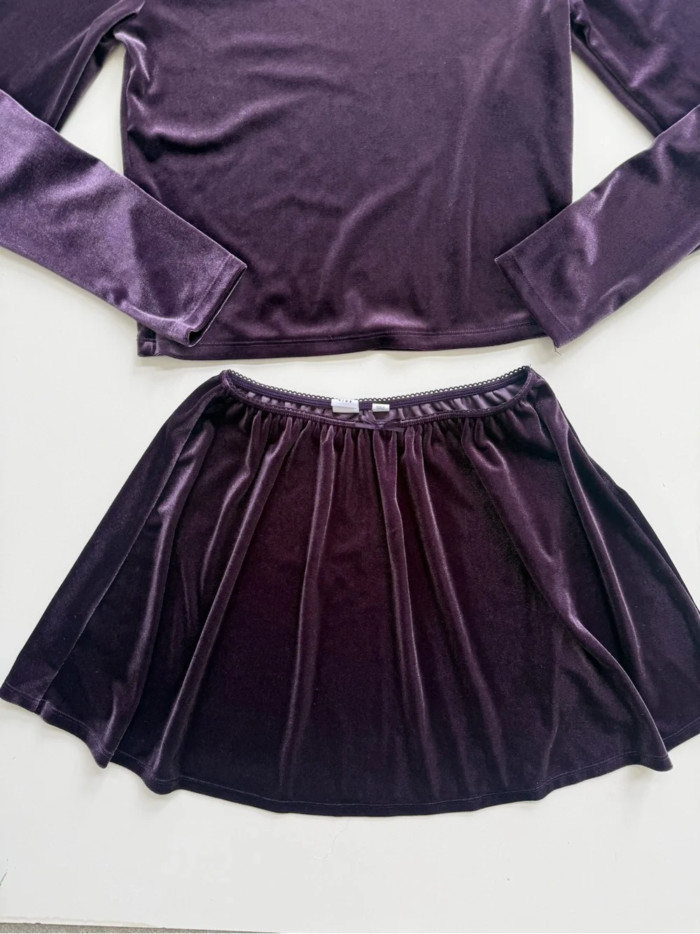 Gap Velvet Skirt and Long Sleeved Top Set - Plum Purple Size XXL 14-16